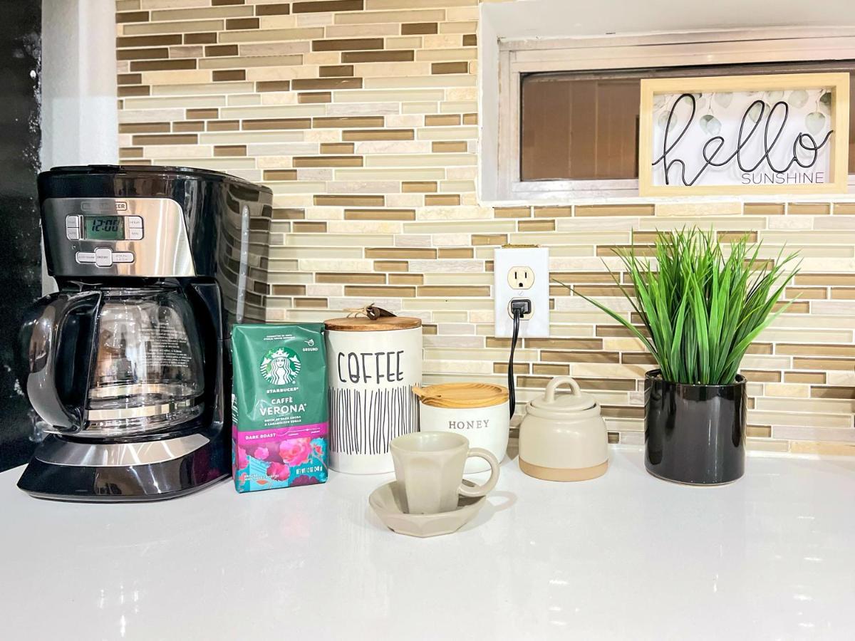 Luxe 3 Story Townhome With Downtown View Near Nrg Stadium Centrally Located Walkable To Popular Restaurants Хьюстон Экстерьер фото