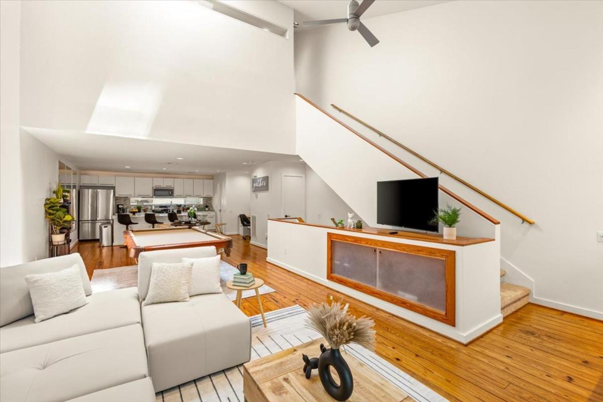 Luxe 3 Story Townhome With Downtown View Near Nrg Stadium Centrally Located Walkable To Popular Restaurants Хьюстон Экстерьер фото